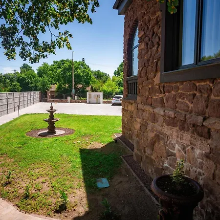 Voeroesko- Hazmester- Apartment Balatonalmadi